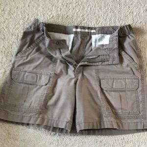 Men’s Savane shorts.